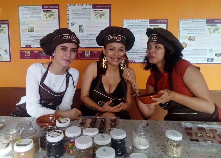 Bean to Bar Chocolate Workshop (Fun for All Ages) photo 1