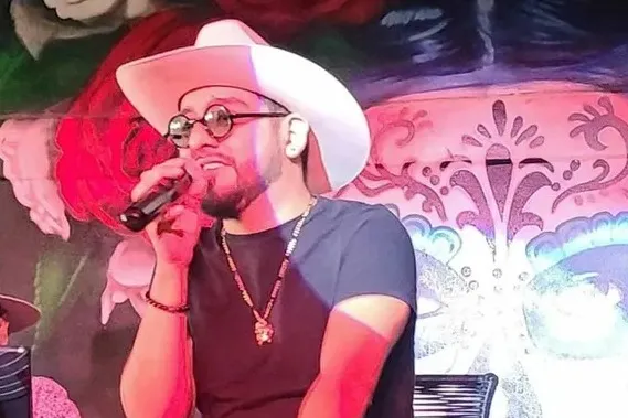 Open Mic With Luis Villanueva photo 1