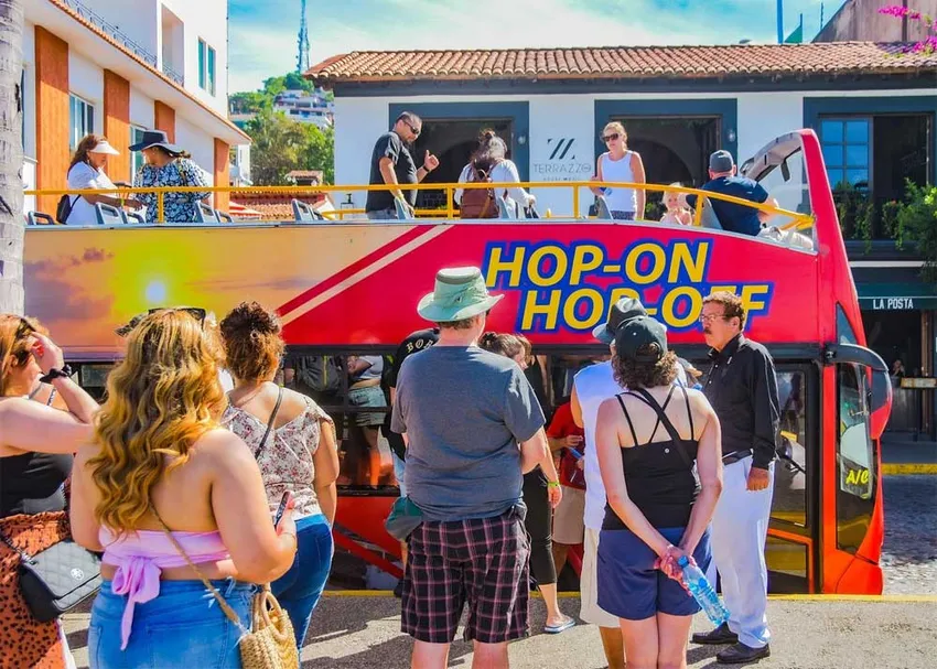 Hop-On Hop-Off Bus Tour photo 2