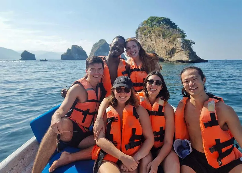 Islands of Los Arcos Boat and Snorkel Tour photo 1