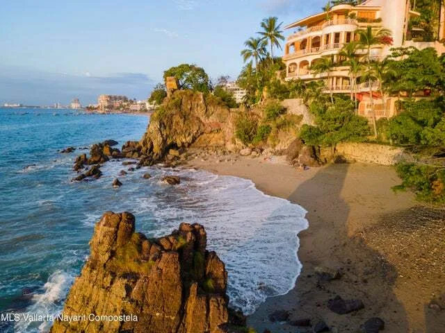 Poncho Davalos Real Estate photo 1