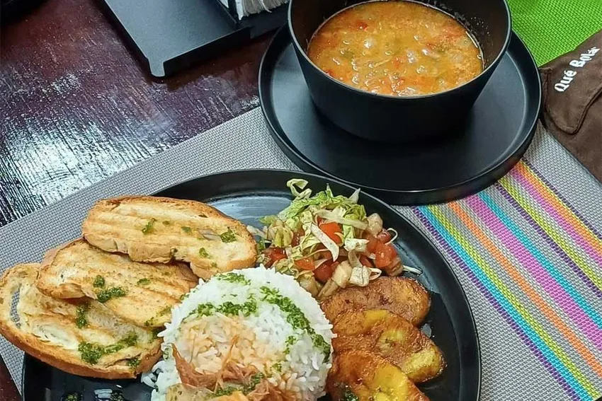 Qué Bolá Express photo 1