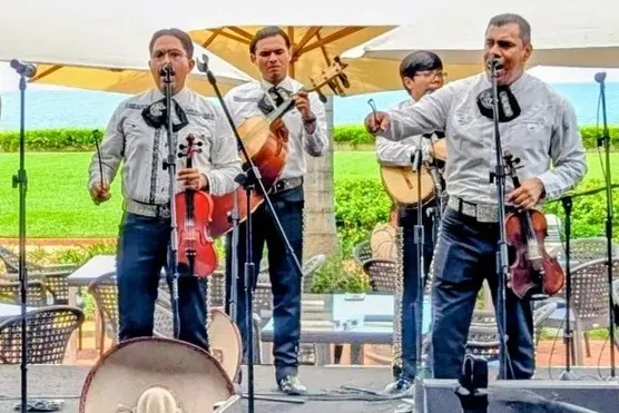 mariachi performance