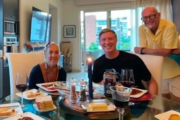 Good Food and Even Better Company — photo 1