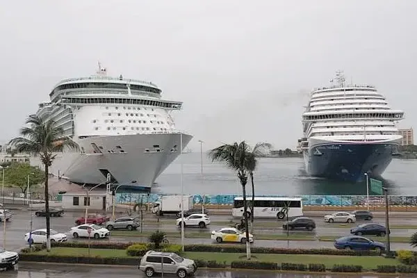 Screwworm Cases, Cruise Ship Arrivals, and Local Day of Dead