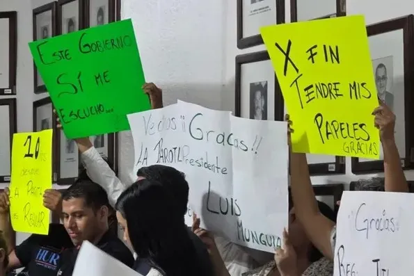 Buses, Paco Ruiz Award, Cheap Movies, La Parota Regularized — photo 3