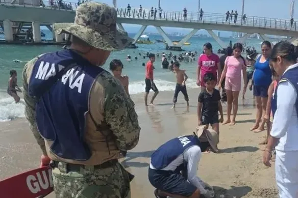 BBVA Banking Fraud, Water Tanker Relief, Sea Turtles, Nationwide Heatwave — photo 2
