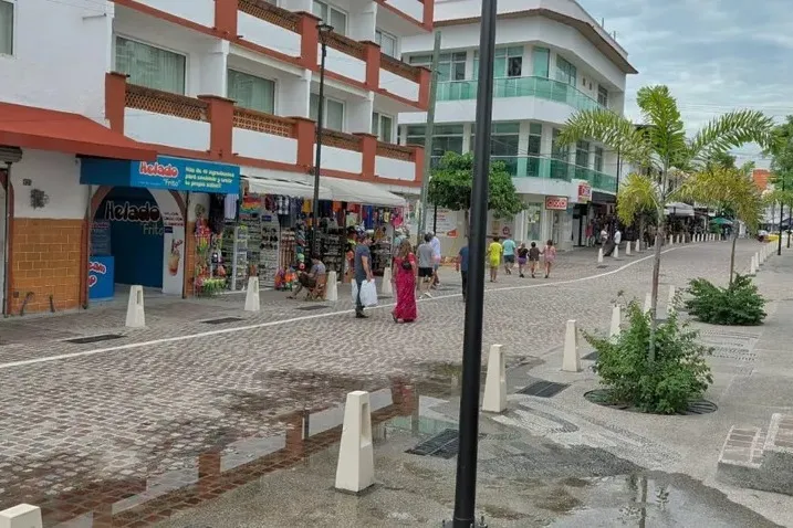 Malecón Extension, Chefs Gather, Storm Marie Brings Waves, Crocodile Captured