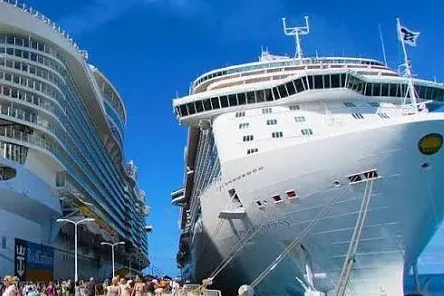 Eleven Thousand Cruise Passengers, Oceanfront Closures, and Sea Turtle Poaching โ photo 1