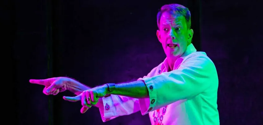 Bikinis, Martinis, and Daddy Poo: Jamie Brickhouse Comes to Puerto Vallarta