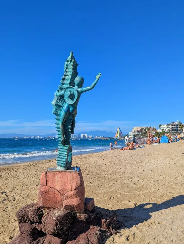 seahorse statue