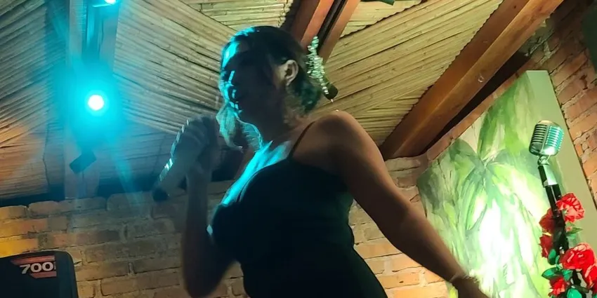 Sol Reyes at Hacienda:hda